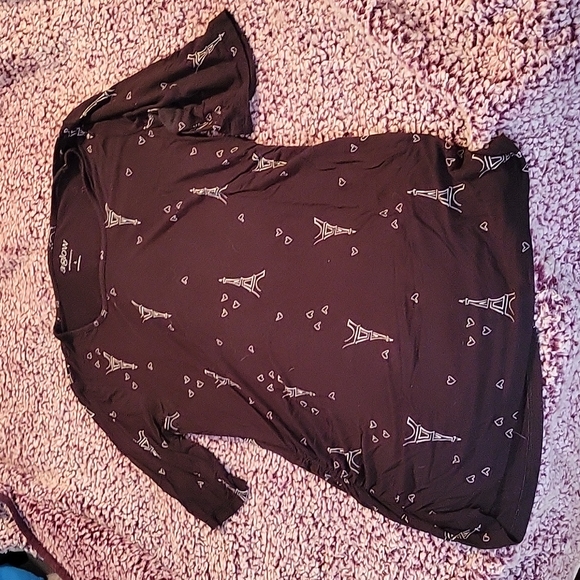 Maternity shirt - Picture 1 of 2